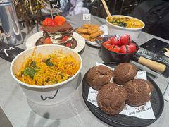 -W COLLECTIVE  DESSERT SHOP