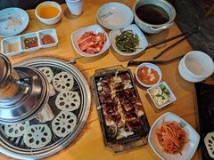 -唯成•韩国炭火烤肉 유성고기