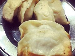 沙富生煎大王-黄阿姨锅贴大王(万航渡路店)