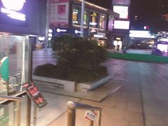 -证大大拇指广场(芳甸路店)