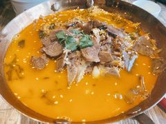 酸菜牛肉-香山湖家家宴(中山陵店)