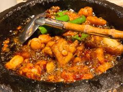 石锅杭椒牛蛙-桂满陇-西湖船宴(西单大悦城店)