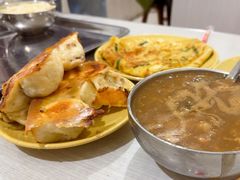 -丁红照水煎包胡辣汤