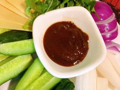 蘸酱菜-川渝窈妹纸包鱼·齐齐哈尔烤肉