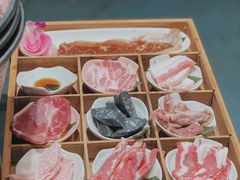 九宫格拼盘-青瓦炭韩潮烤肉(花园道店)