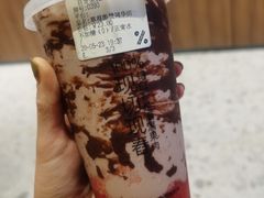 草莓酷脆阿华田-百分茶(昆山万象汇店)