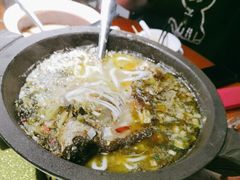 -小凤庭·地道湖北菜武昌鱼·藕汤(38年黄鹤楼店)