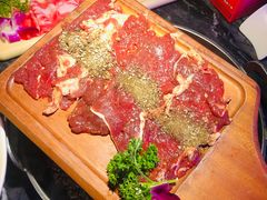 -热火朝天鲜切牛肉火锅(南强街巷店)