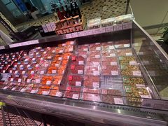 -胖东来生活广场(健康路店)