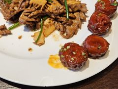 -湖畔鲁菜·二十年老字号餐厅(大明湖店)