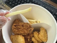 -麦当劳(东岳大道店)