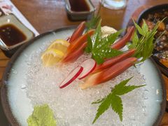 北极贝-晶吉·居酒屋·烧鸟·生鱼饭(中山区民主广场店)