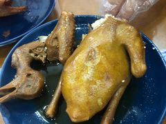 卤水乳鸽-煲煲掂风味煲仔饭餐厅(西区店)