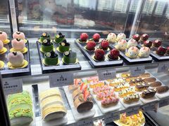 -雍容荟帝王蟹活龙虾展台自助(IFS黑金店)