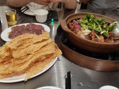 -胡须佬鸡煲四季火锅店(石厦西村直营店)