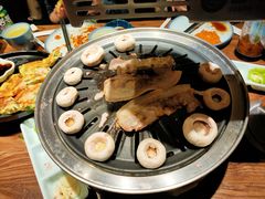 -明洞阿姨·韩式酱蟹烤肉·创意料理(三元桥店)