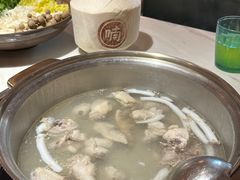 -喃喃椰·糟粕醋·椰子鸡火锅(七堡花园店)
