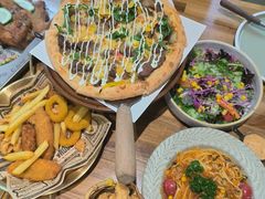 -Dragon Pizza•圆脸龙披萨·牛排餐厅