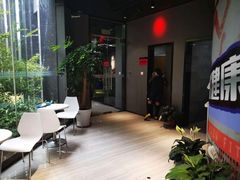 -游乐美游泳培训俱乐部(宝山顾村店)