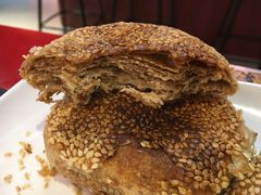 麻酱烧饼-老北京胡同味道二荤铺(酒仙桥店)
