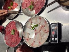-鹿鸣山草本茶香火锅(园西路店)