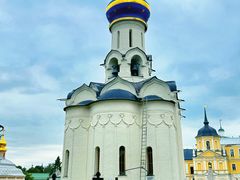 -谢尔盖圣三一大修道院