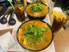 招牌炸酱小锅米线-肥汁米蘭香港米线(宁波路总店)