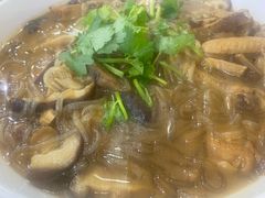 -洪姐川菜东北菜铁锅炖(天生丽街店)