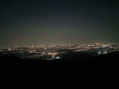-鬼笑石后山停车场