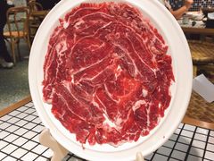 现切极品黄牛肉-董眼镜火锅(洪崖洞总店)