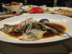 清蒸鲈鱼-悦融琥珀·京鲁菜·海味珍品(西单店)