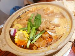 -沙胆彪炭炉牛杂煲(上海日月光广场店)