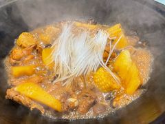 -鱼窝棚柴火铁锅炖(富山屯店)