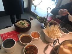 -左庭右院鲜牛肉火锅(浦江欢乐颂店)
