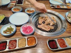 -明洞阿姨·韩式酱蟹烤肉·创意料理(三元桥店)