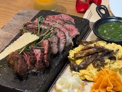 -Mark&Mars Restaurant