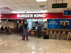 -班达拉奈克国际机场