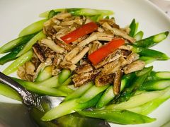 蟹脚肉炒芦竹笋-玫瑰厅上海菜(兴国路店)