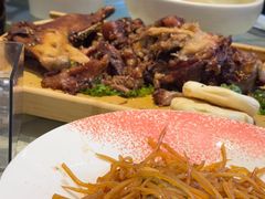 -闫水饺大酒楼·北京老闫靓马饺子馆