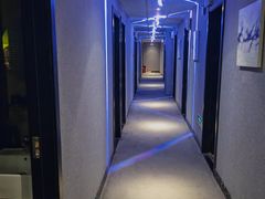 -一间森林酒店(上海人民广场店)