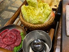-老牌坊云南鱼豆花火锅(爱建店)