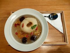 冰糖雪梨炖雪耳-仙芋传奇(黄山黎阳in巷店)
