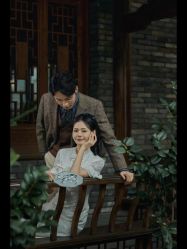 -喜爱高定婚纱摄影