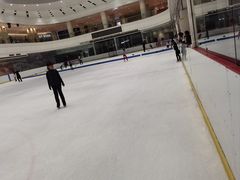 -陈露国际冰上中心(天津嘉里汇店)