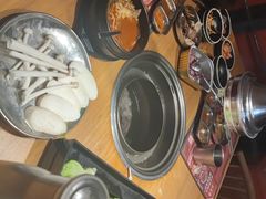 -青瓦炭韩潮烤肉(花园道店)