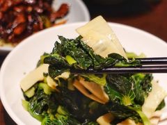 黑塔菜炒笋片-环球港凯悦 · 享悦中餐厅