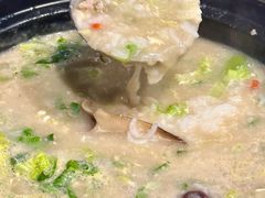 -牛牛和牛海鲜粥底火锅(长虹国际城店)