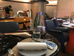 -斯普汇生蚝牛排馆(中骏世界城店)
