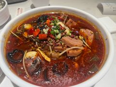 -渝是乎酸菜鱼·川渝小炒(新世界百货望京店)