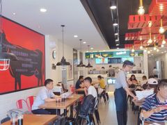 -李先生牛肉面大王(上海站南广场店)